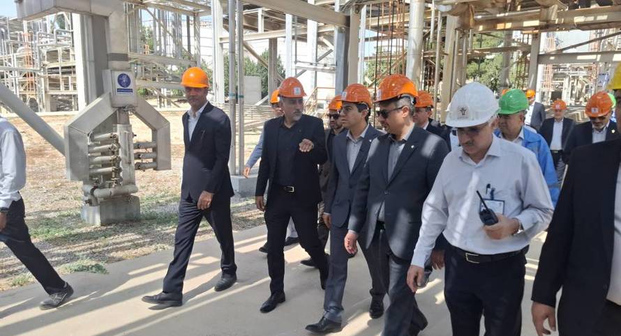بازدید میدانی مدیرعامل هلدینگ تاپیکو از شرکت پتروشیمی خراسان