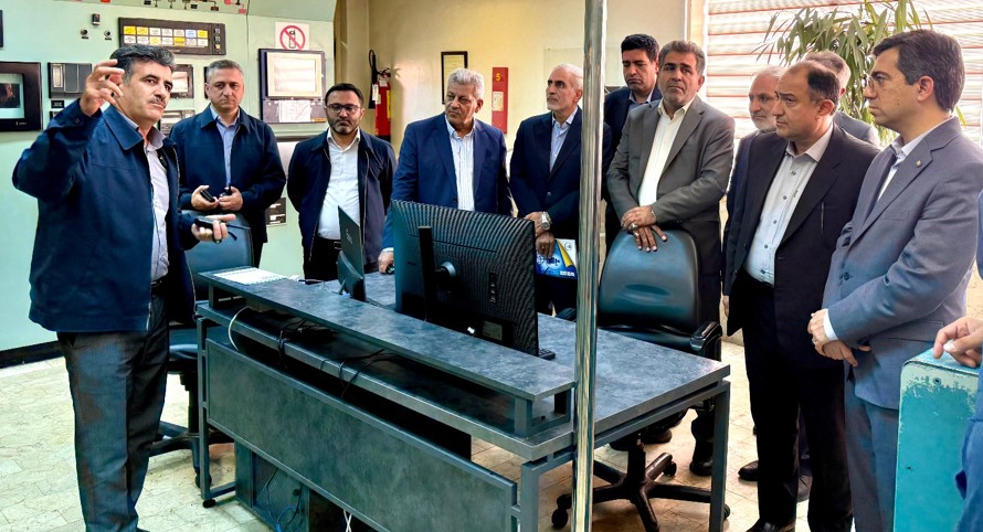 بازدید نمایندگان عضو کمیسیون اجتماعی مجلس از شرکت نفت ایرانول